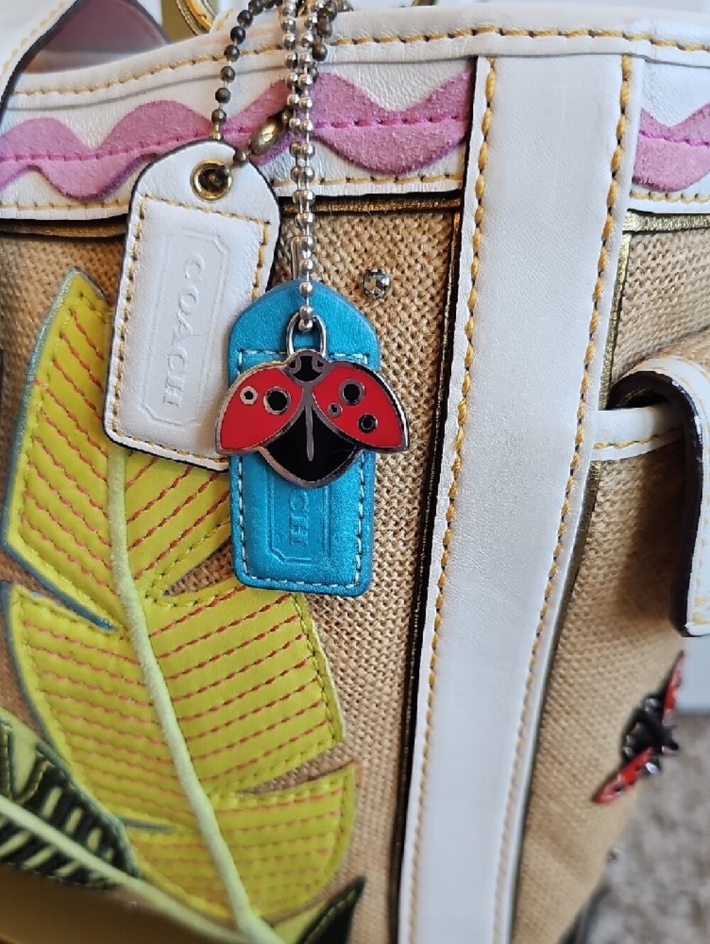Coach 2005 Vintage Hamptons Limited Edition Ladybug Straw Applique Boxy Tote - Picture 4 of 15